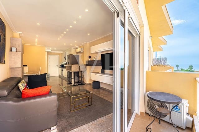 1 makuuhuone Kattohuoneisto myytävänä paikassa Casco Urbano, Adeje mukana uima-altaan - 270 000 € (Ref: 9400821)