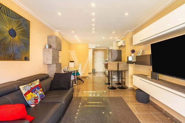 1 makuuhuone Kattohuoneisto myytävänä paikassa Casco Urbano, Adeje mukana uima-altaan - 270 000 € (Ref: 9400821)