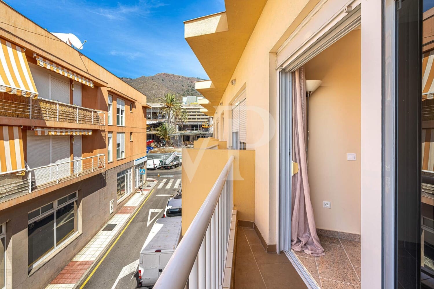 1 makuuhuone Kattohuoneisto myytävänä paikassa Adeje mukana uima-altaan - 270 000 € (Ref: 9400821)