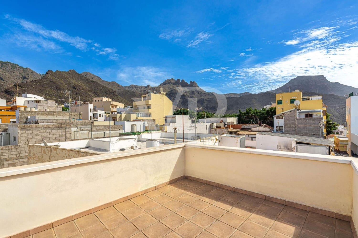 1 makuuhuone Kattohuoneisto myytävänä paikassa Adeje mukana uima-altaan - 270 000 € (Ref: 9400821)