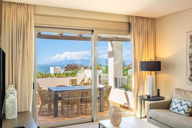 2 slaapkamer Flat te koop in Playa San Juan, Guía de Isora met zwembad - € 1.150.000 (Ref: 9400822)