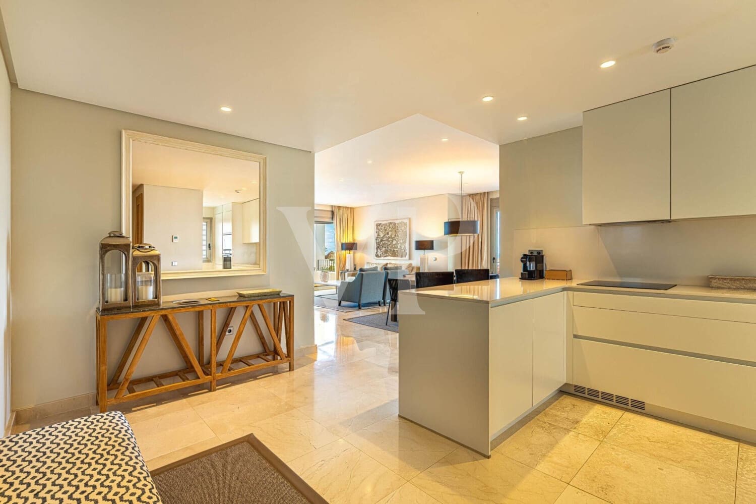 2 makuuhuone Asunto myytävänä paikassa Playa San Juan mukana uima-altaan - 1 150 000 € (Ref: 9400822)