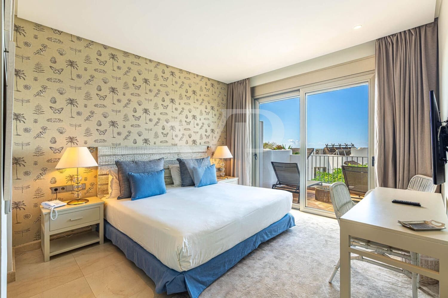 2 makuuhuone Asunto myytävänä paikassa Playa San Juan mukana uima-altaan - 1 150 000 € (Ref: 9400822)