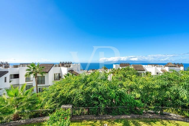 2 slaapkamer Flat te koop in Playa San Juan, Guía de Isora met zwembad - € 1.150.000 (Ref: 9400822)