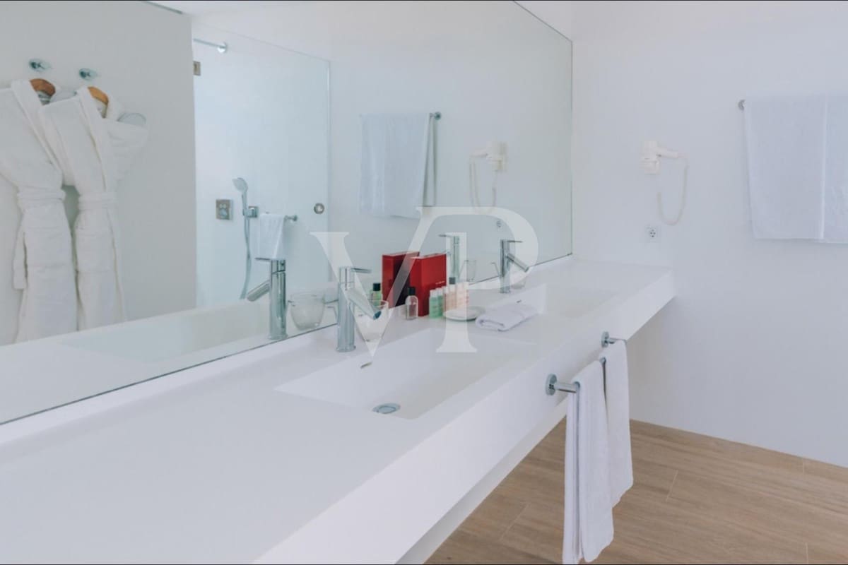 3 sypialnia Willa na sprzedaż w Guia de Isora z basenem - 2 100 000 € (Ref: 9403156)