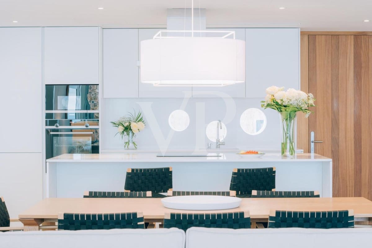 3 sypialnia Willa na sprzedaż w Guia de Isora z basenem - 2 100 000 € (Ref: 9403156)