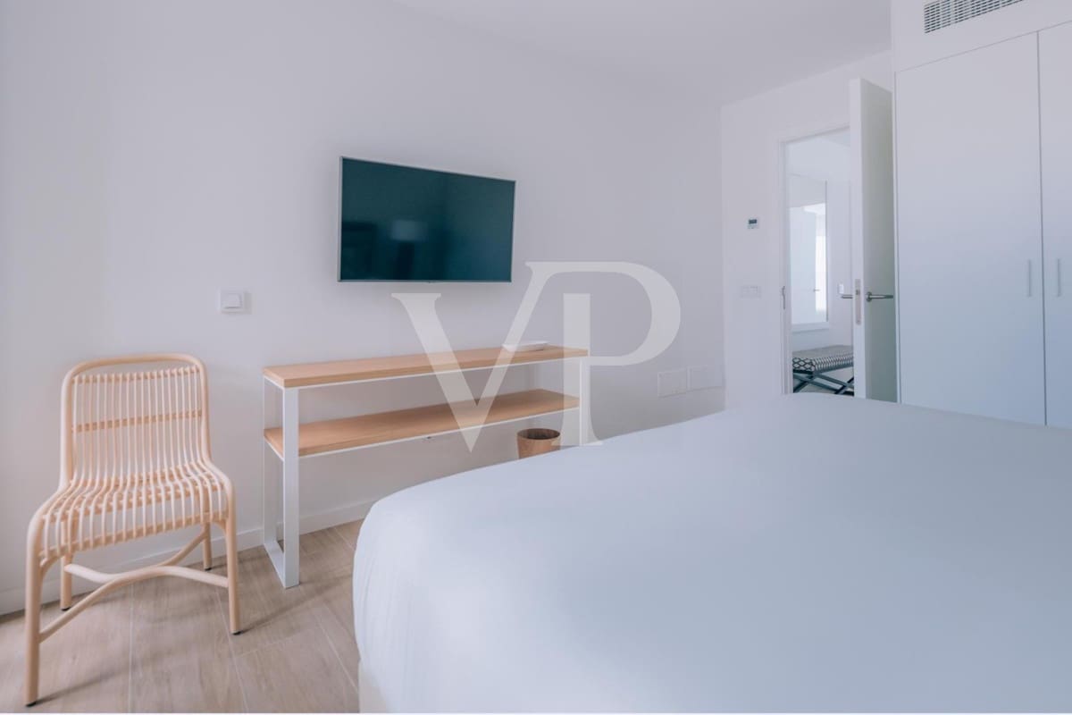 3 sypialnia Willa na sprzedaż w Guia de Isora z basenem - 2 100 000 € (Ref: 9403156)