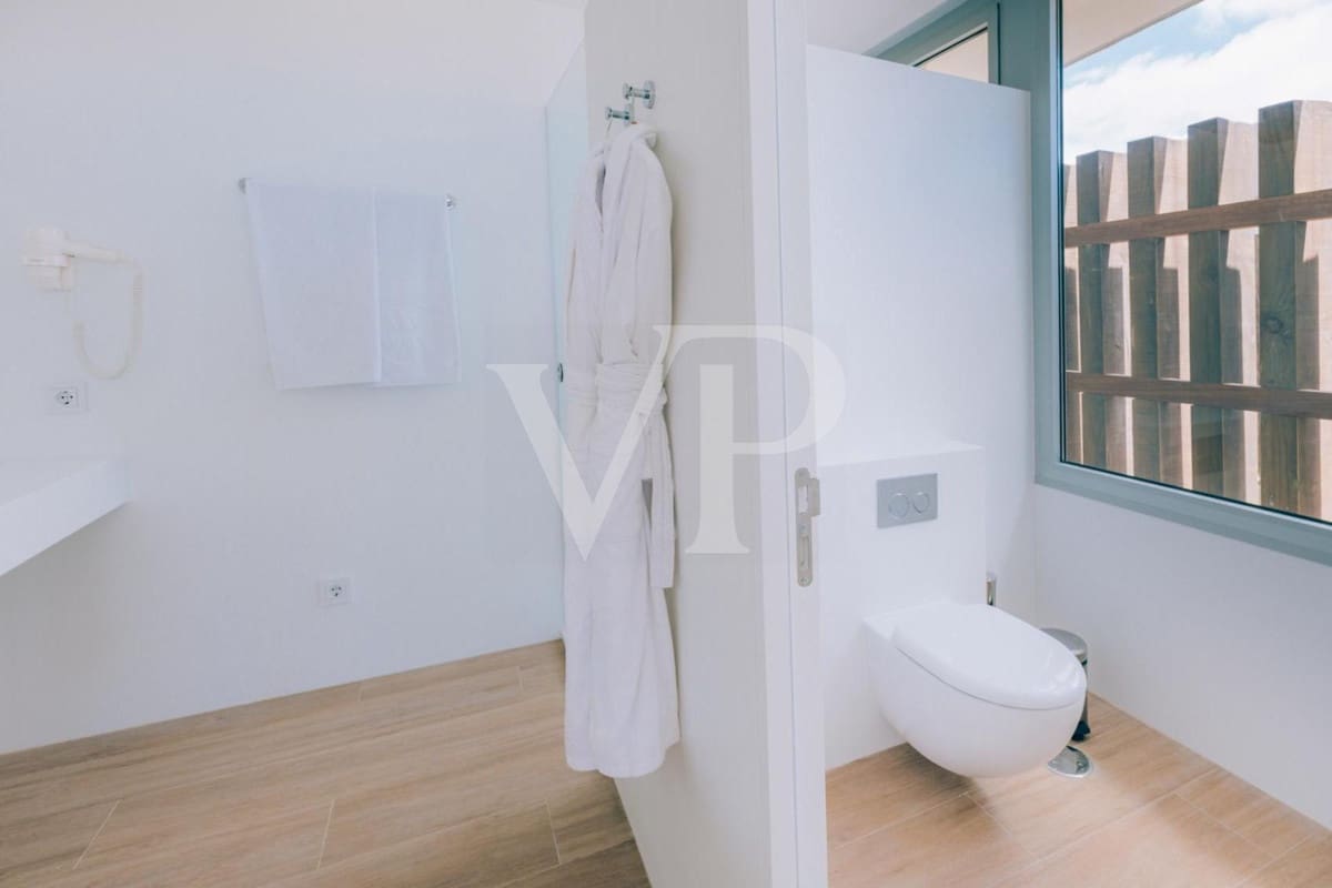 3 sypialnia Willa na sprzedaż w Guia de Isora z basenem - 2 100 000 € (Ref: 9403156)