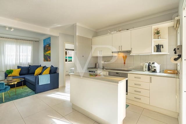 3 soveværelse Penthouse til salg i Playa de las Américas, Adeje med swimmingpool - € 645.000 (Ref: 9403159)