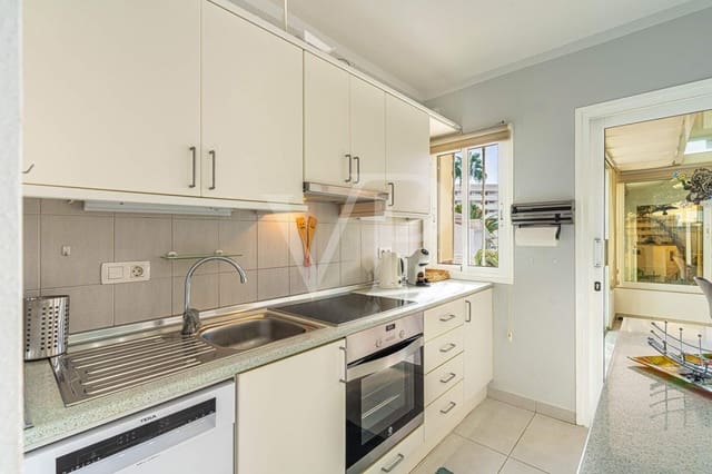 3 soveværelse Penthouse til salg i Playa de las Américas, Adeje med swimmingpool - € 645.000 (Ref: 9403159)