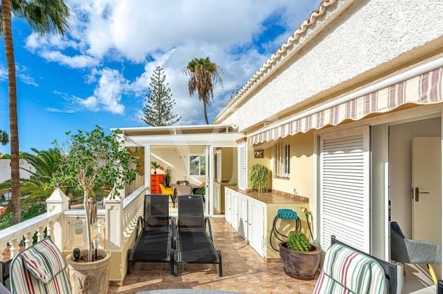 3 soveværelse Penthouse til salg i Playa de las Américas, Adeje med swimmingpool - € 645.000 (Ref: 9403159)