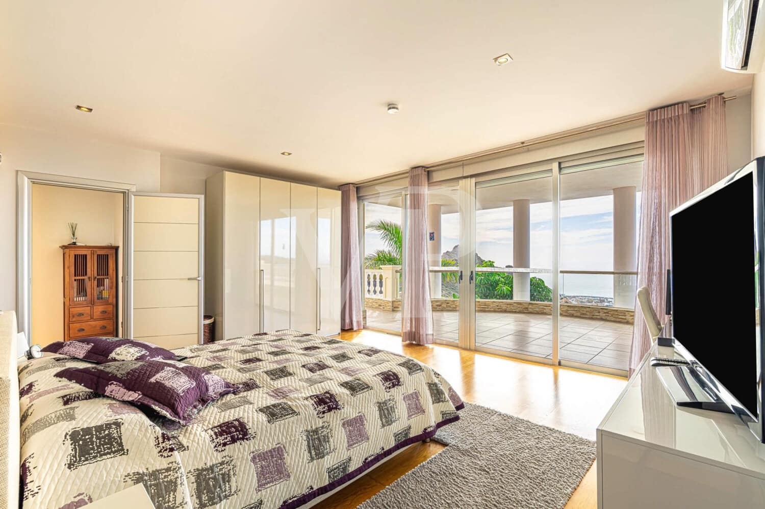 4 sypialnia Willa na sprzedaż w Roque del Conde z basenem - 1 299 000 € (Ref: 9470548)