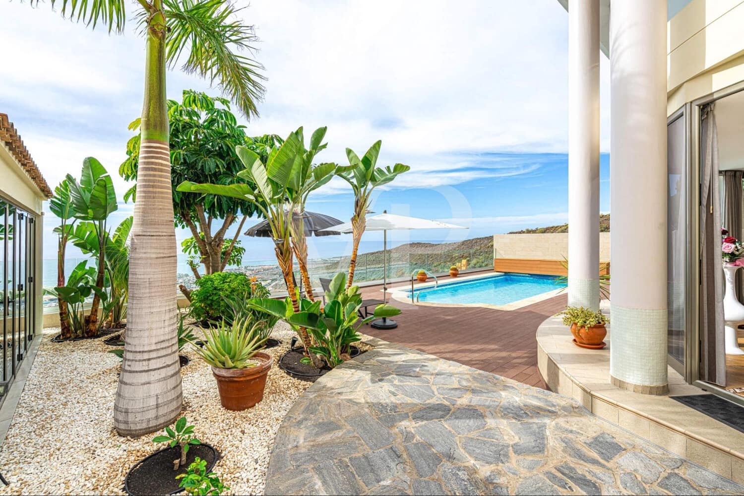 4 sypialnia Willa na sprzedaż w Roque del Conde z basenem - 1 299 000 € (Ref: 9470548)