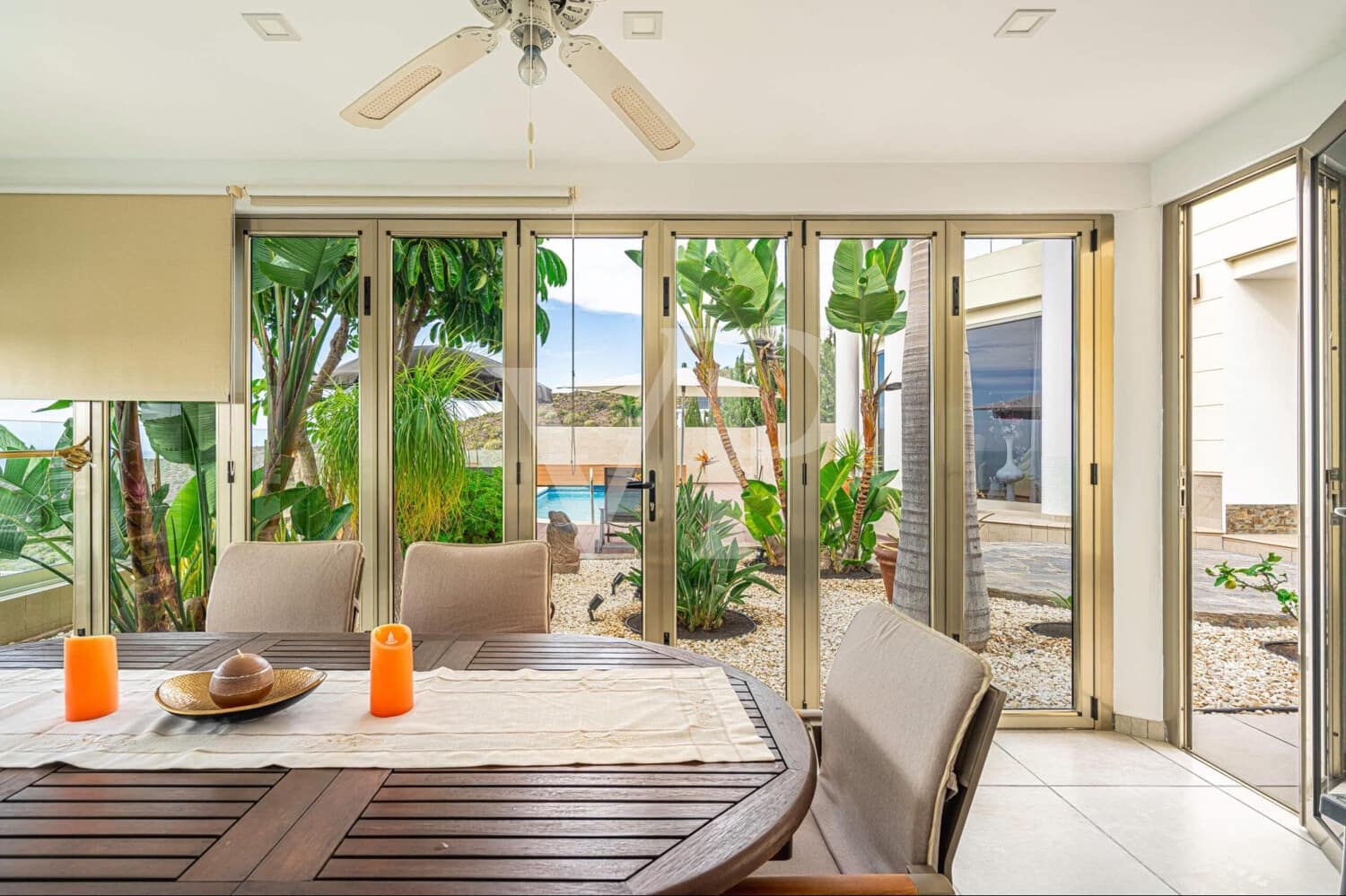 4 sypialnia Willa na sprzedaż w Roque del Conde z basenem - 1 299 000 € (Ref: 9470548)