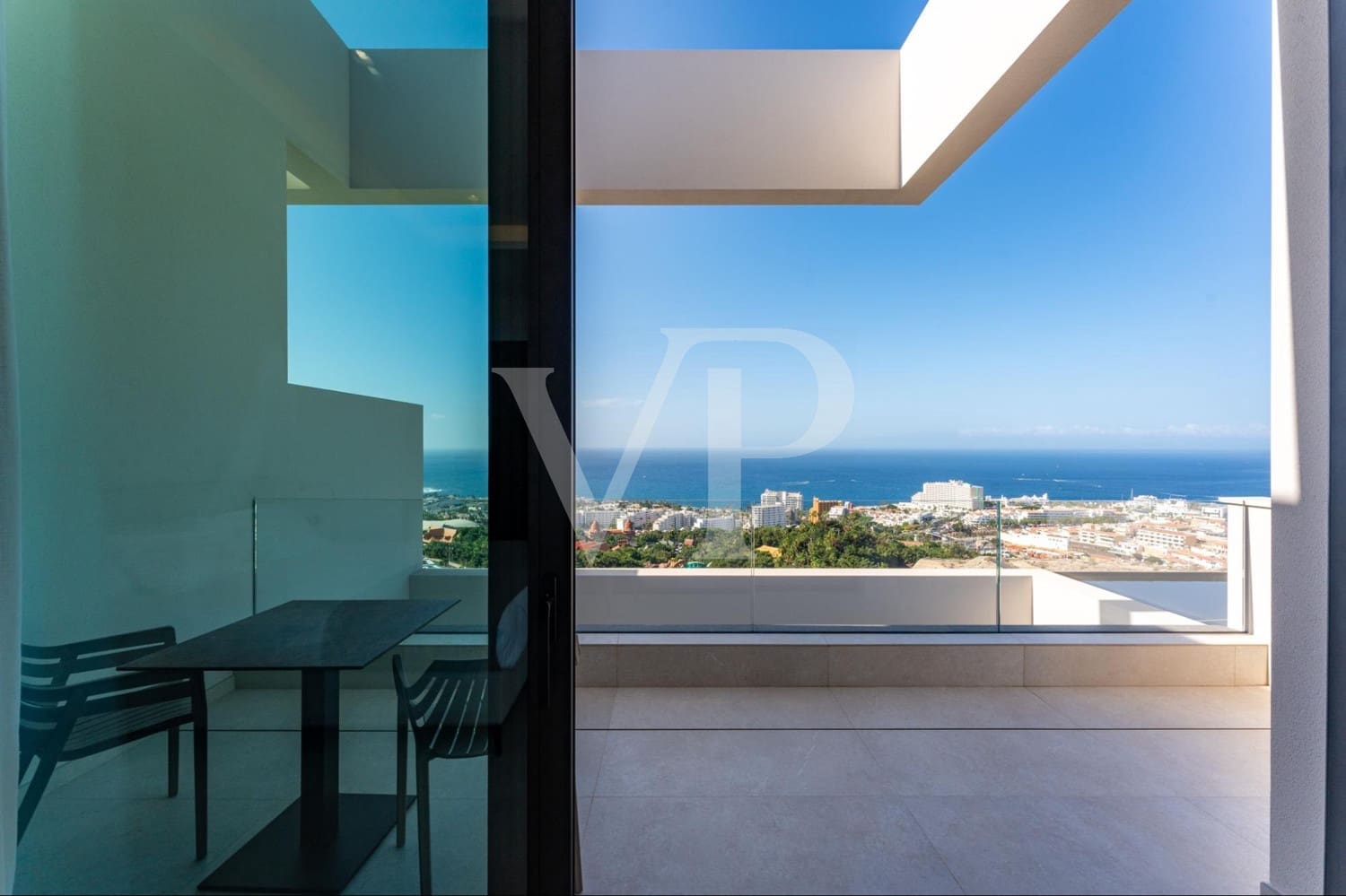 5 slaapkamer Huis te koop in Adeje met zwembad - € 5.900.000 (Ref: 9481938)