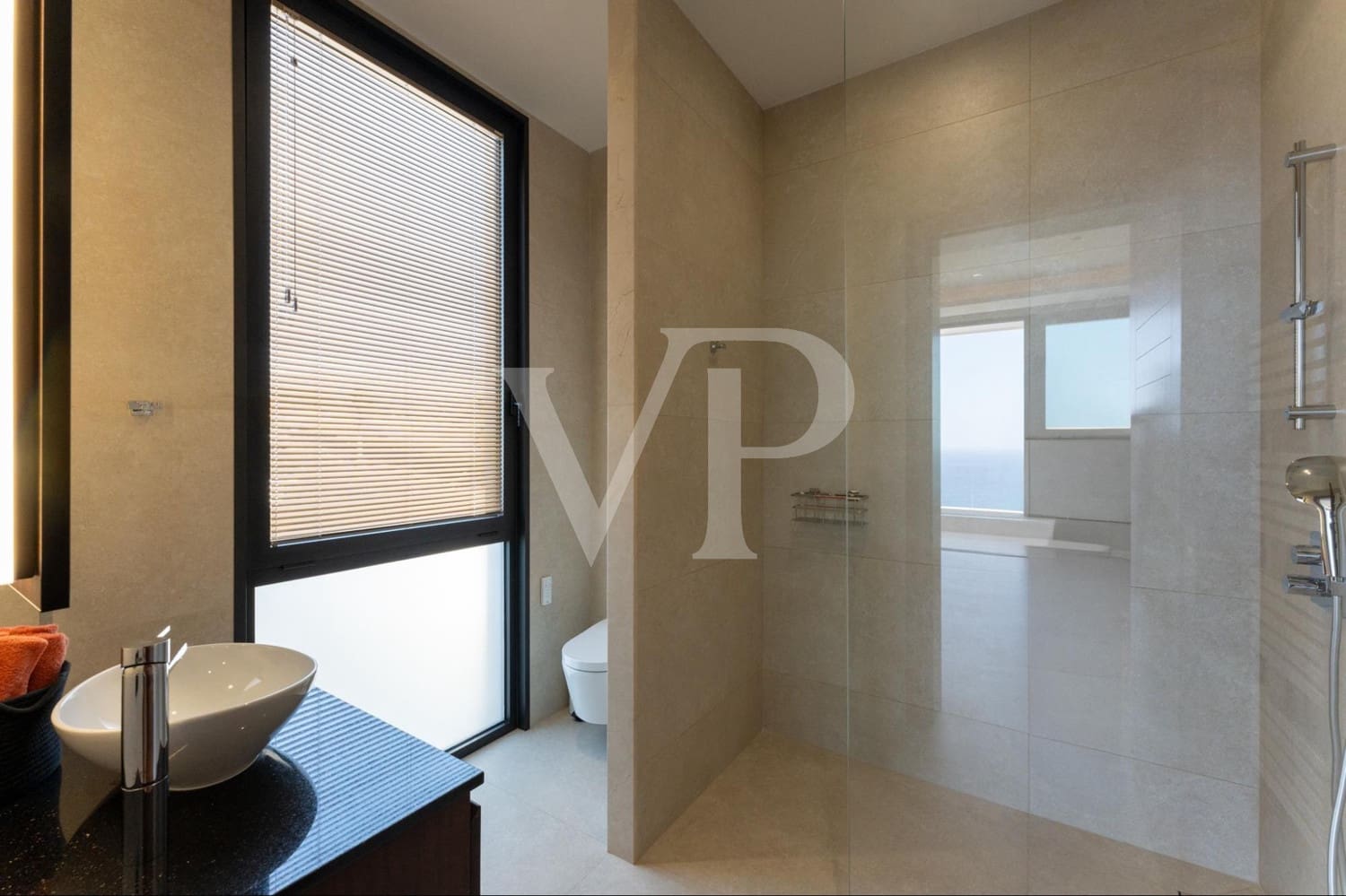 5 slaapkamer Huis te koop in Adeje met zwembad - € 5.900.000 (Ref: 9481938)