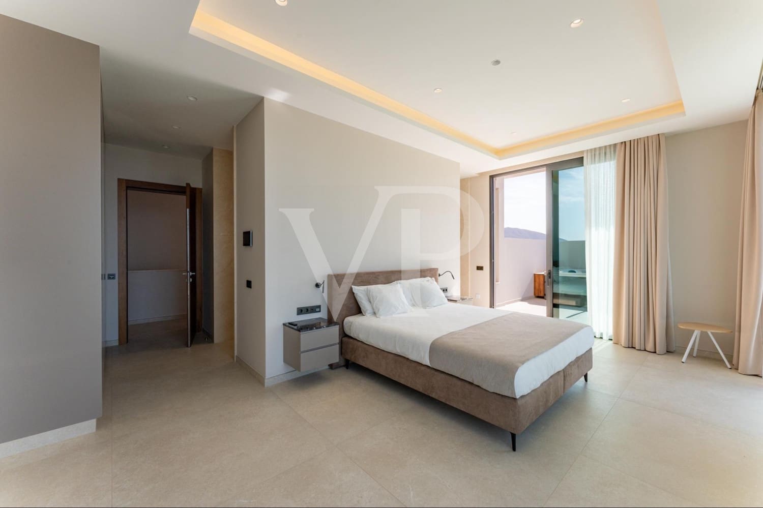 5 slaapkamer Huis te koop in Adeje met zwembad - € 5.900.000 (Ref: 9481938)