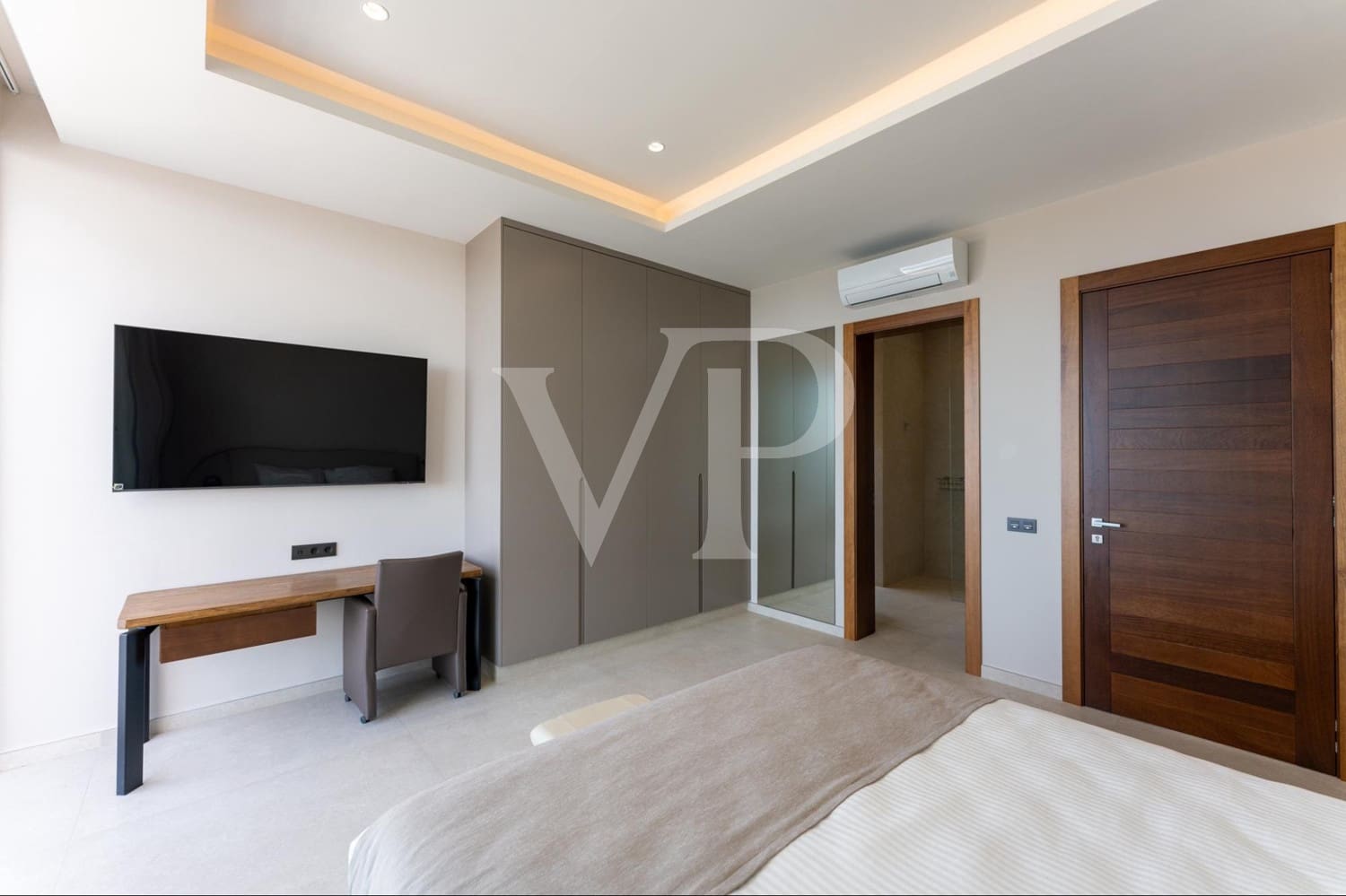 5 slaapkamer Huis te koop in Adeje met zwembad - € 5.900.000 (Ref: 9481938)