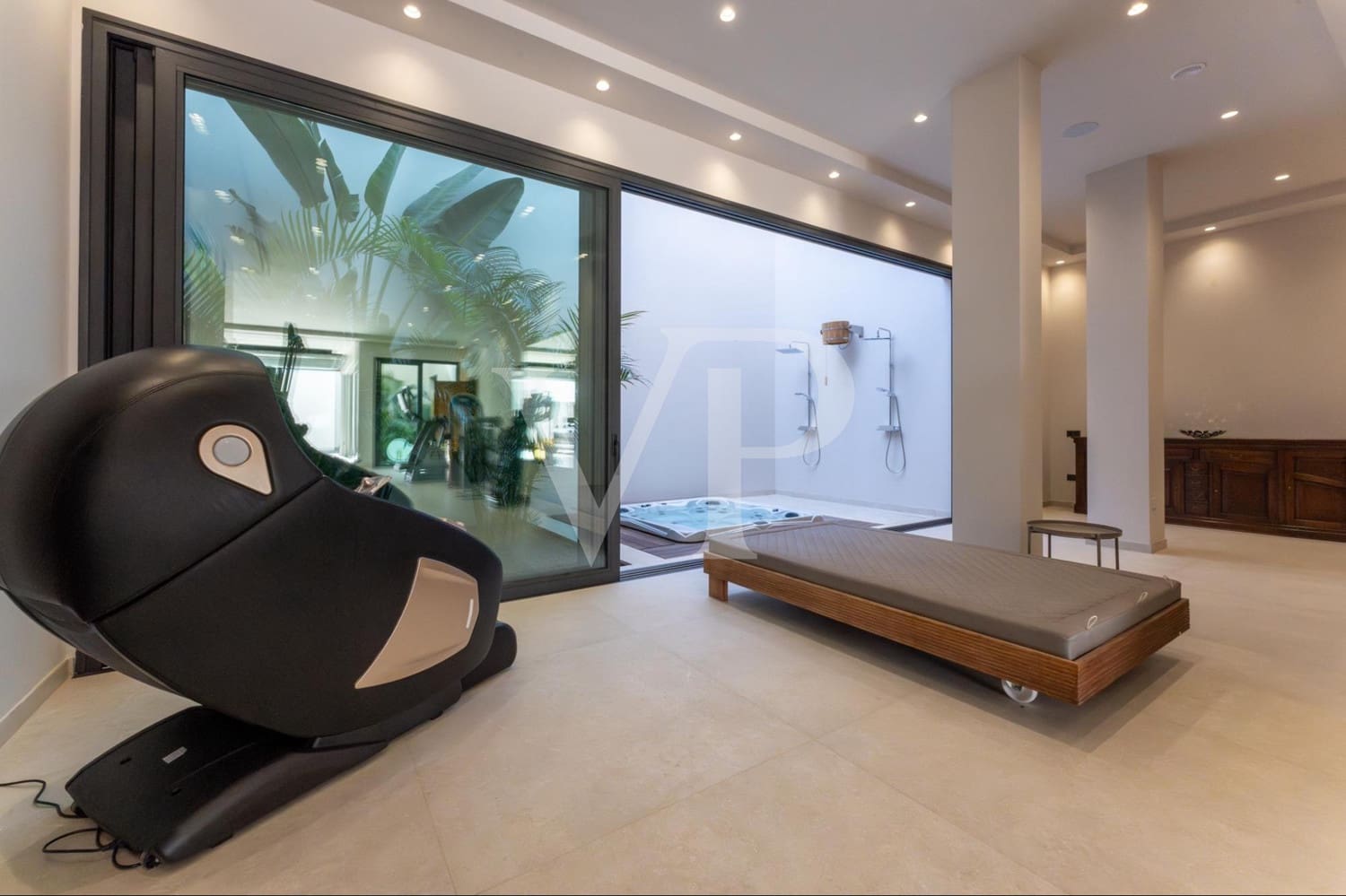 5 slaapkamer Huis te koop in Adeje met zwembad - € 5.900.000 (Ref: 9481938)