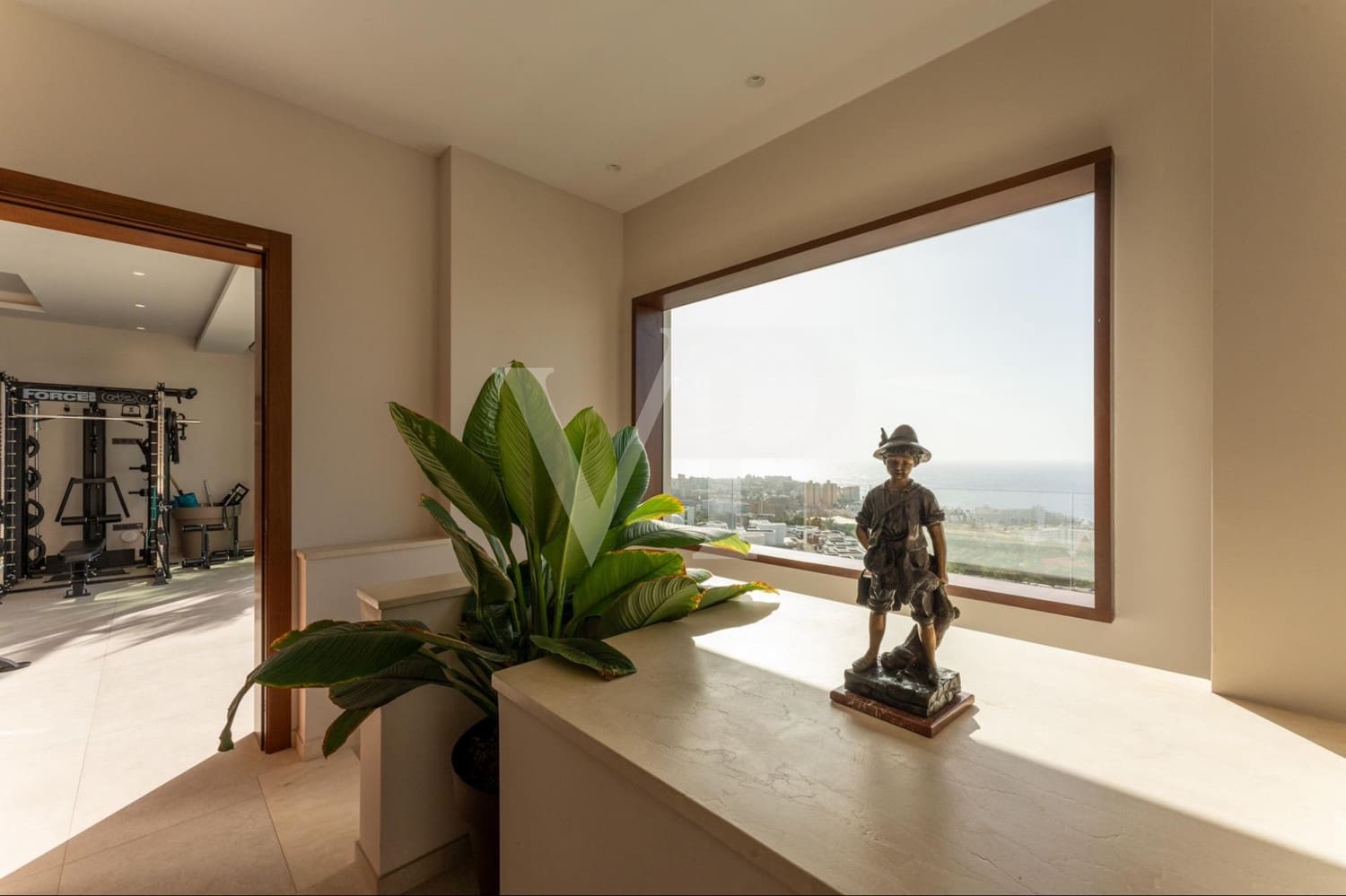 3 slaapkamer Huis te koop in Adeje met zwembad - € 5.900.000 (Ref: 9481939)