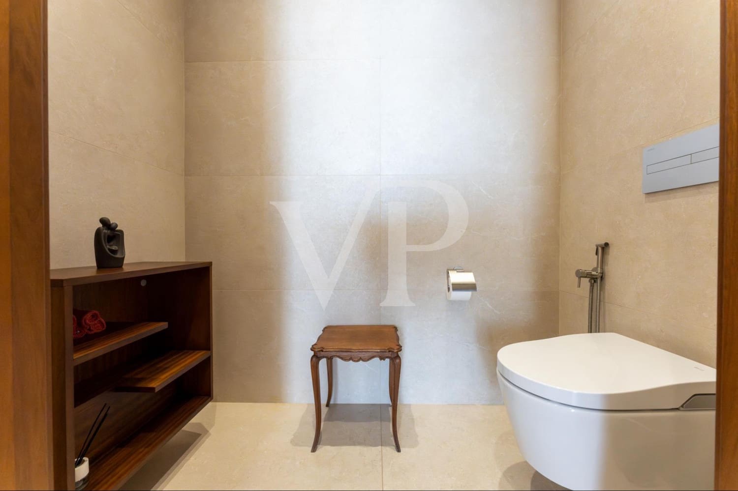 3 slaapkamer Huis te koop in Adeje met zwembad - € 5.900.000 (Ref: 9481939)