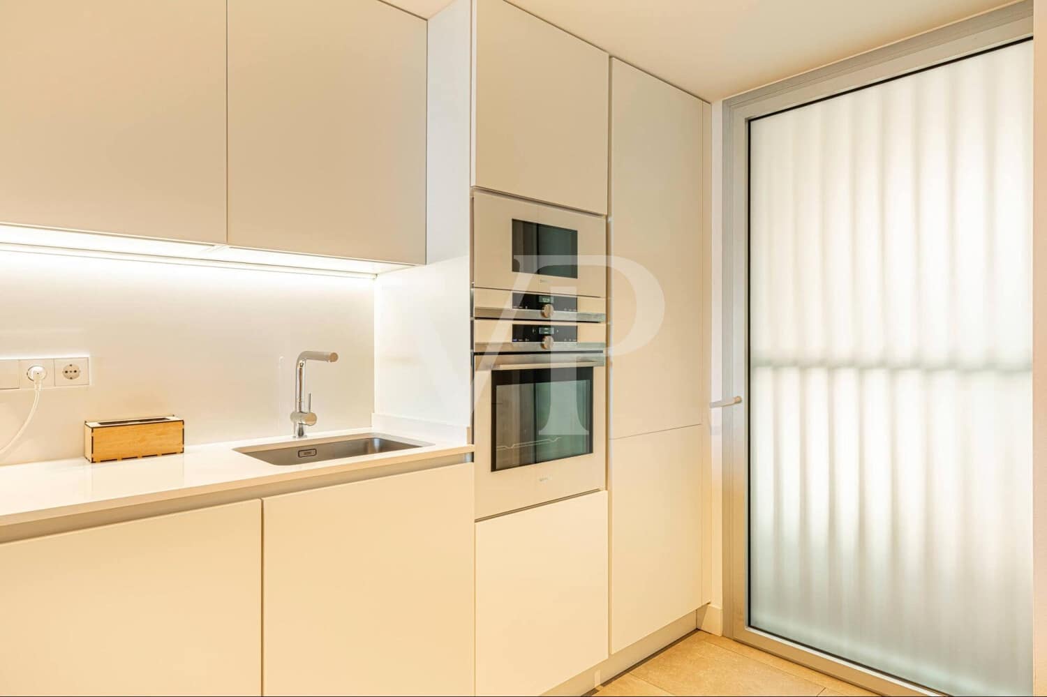 2 bedroom Flat for sale in Guia de Isora with pool - € 1,175,000 (Ref: 9526197)