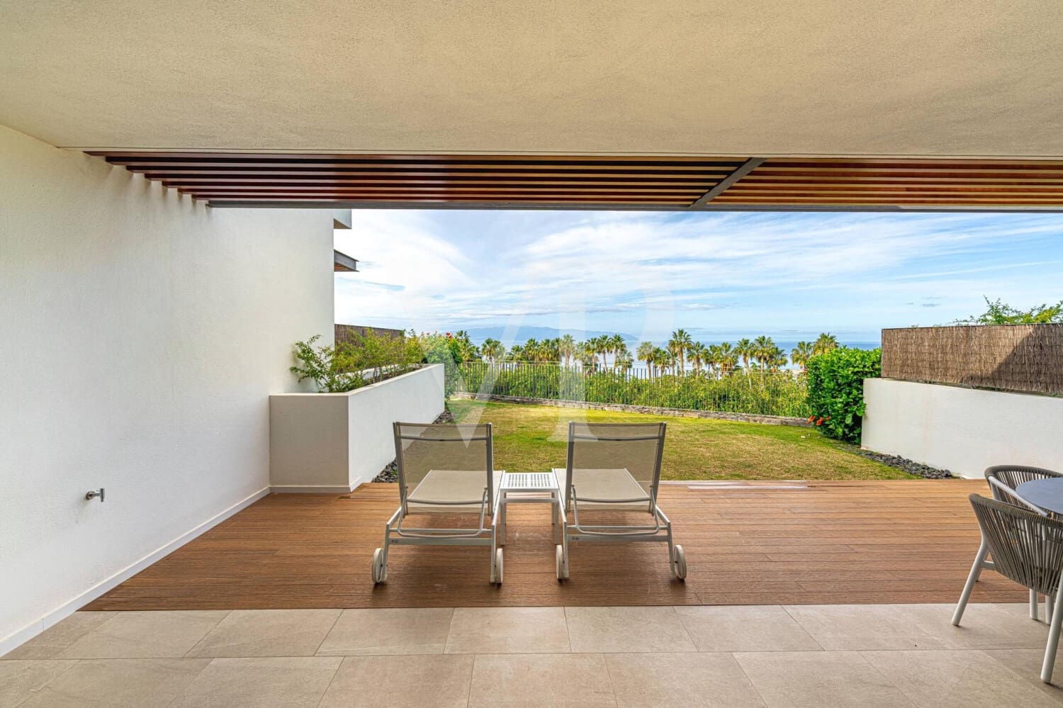 2 bedroom Flat for sale in Guia de Isora with pool - € 1,175,000 (Ref: 9526197)