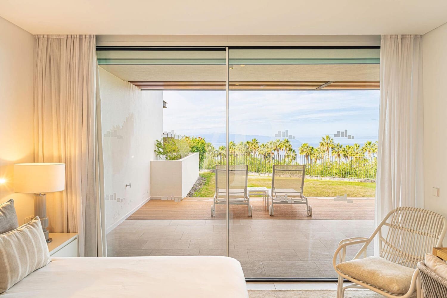 2 bedroom Flat for sale in Guia de Isora with pool - € 1,175,000 (Ref: 9526197)