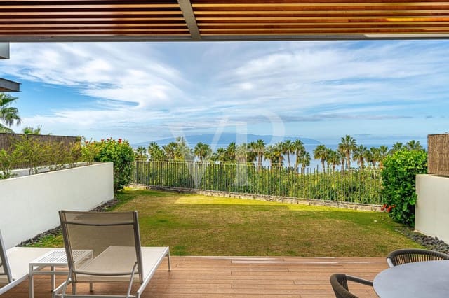 2 chambre Appartement à vendre à Guía de Isora avec piscine - 1 175 000 € (Ref: 9526197)