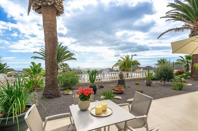 3 soveværelse Byhus til salg i Valle de San Lorenzo, Arona med swimmingpool - € 1.200.000 (Ref: 9530065)