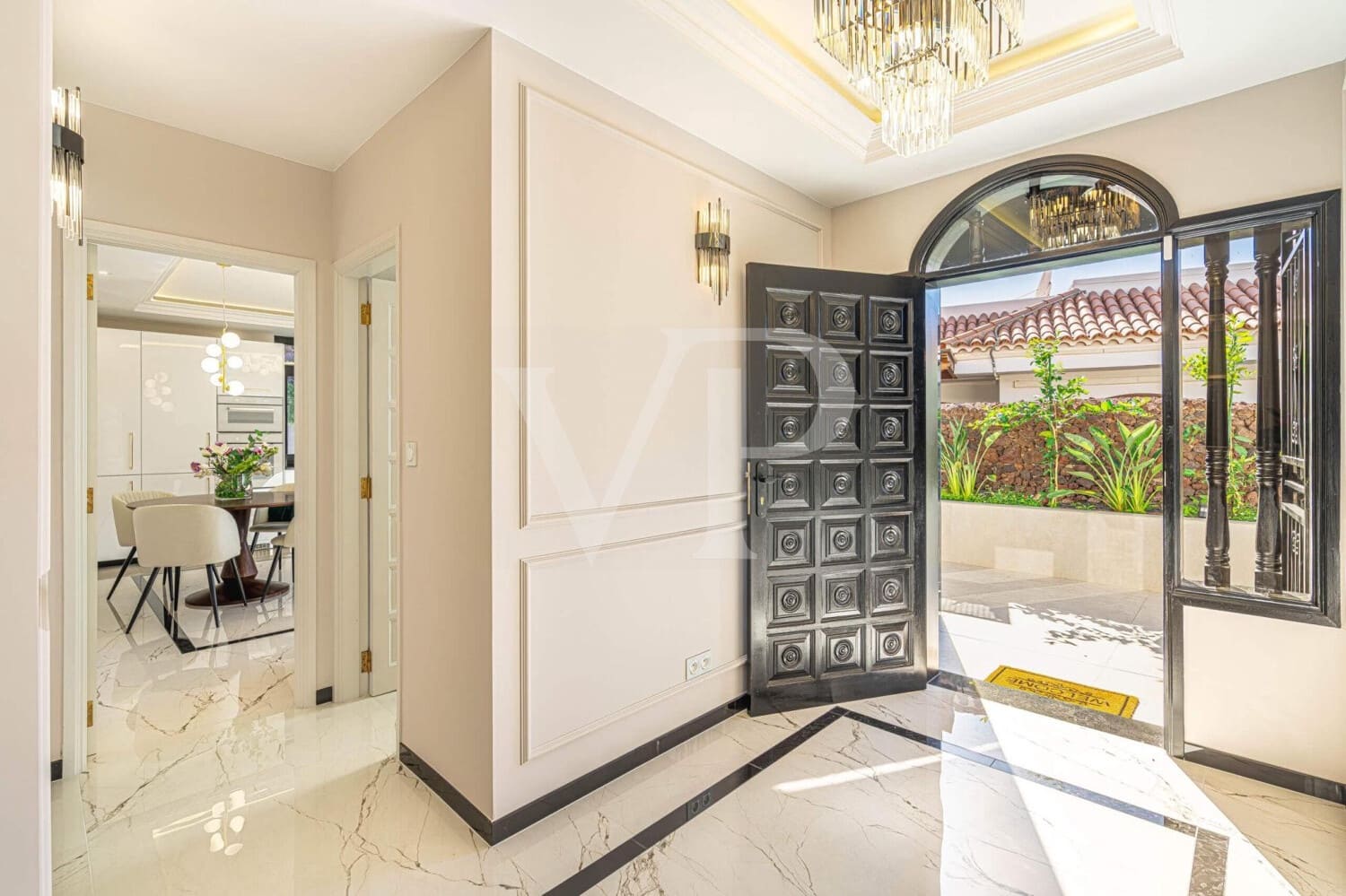 4 soverom Villa til salgs i Costa Adeje med svømmebasseng - € 2 600 000 (Ref: 9540842)