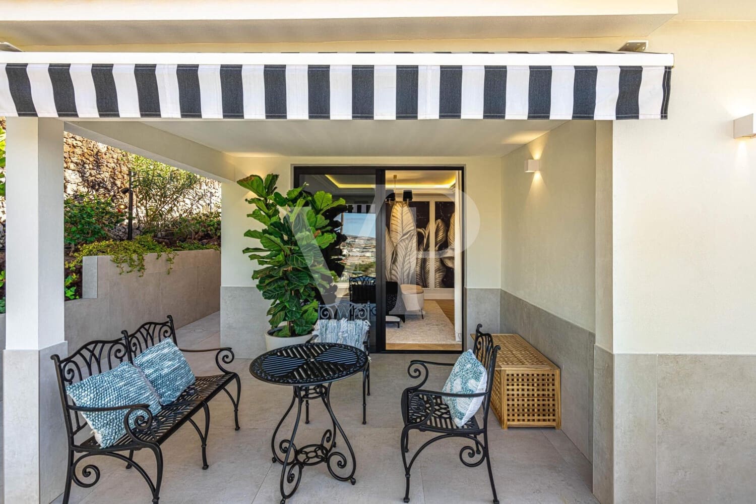 4 soverom Villa til salgs i Costa Adeje med svømmebasseng - € 2 600 000 (Ref: 9540842)