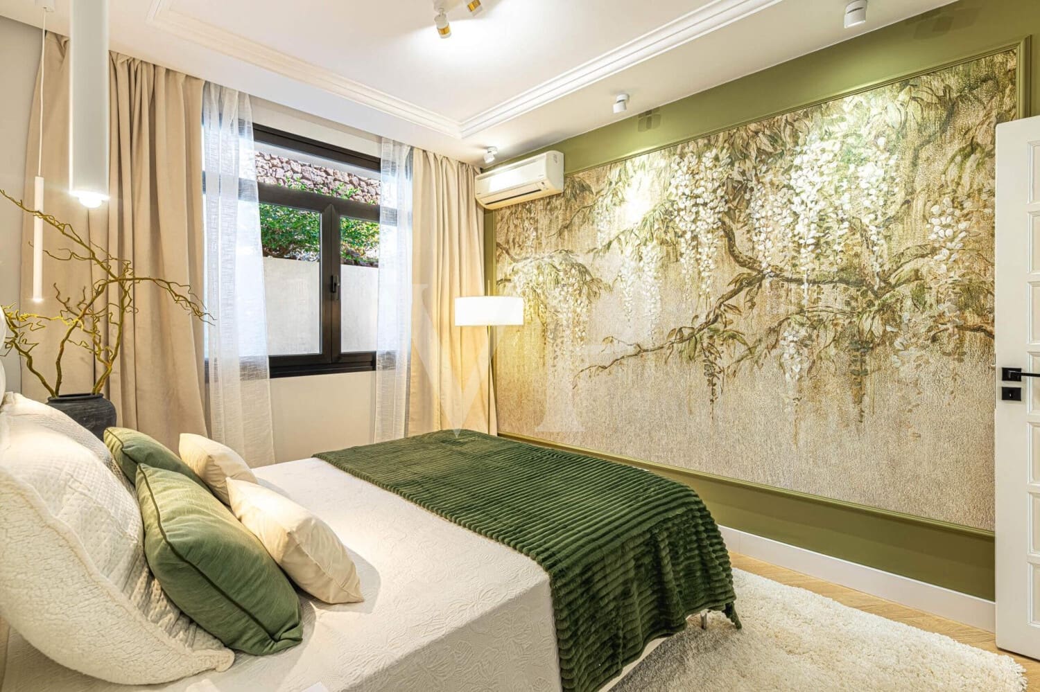 4 soverom Villa til salgs i Costa Adeje med svømmebasseng - € 2 600 000 (Ref: 9540842)