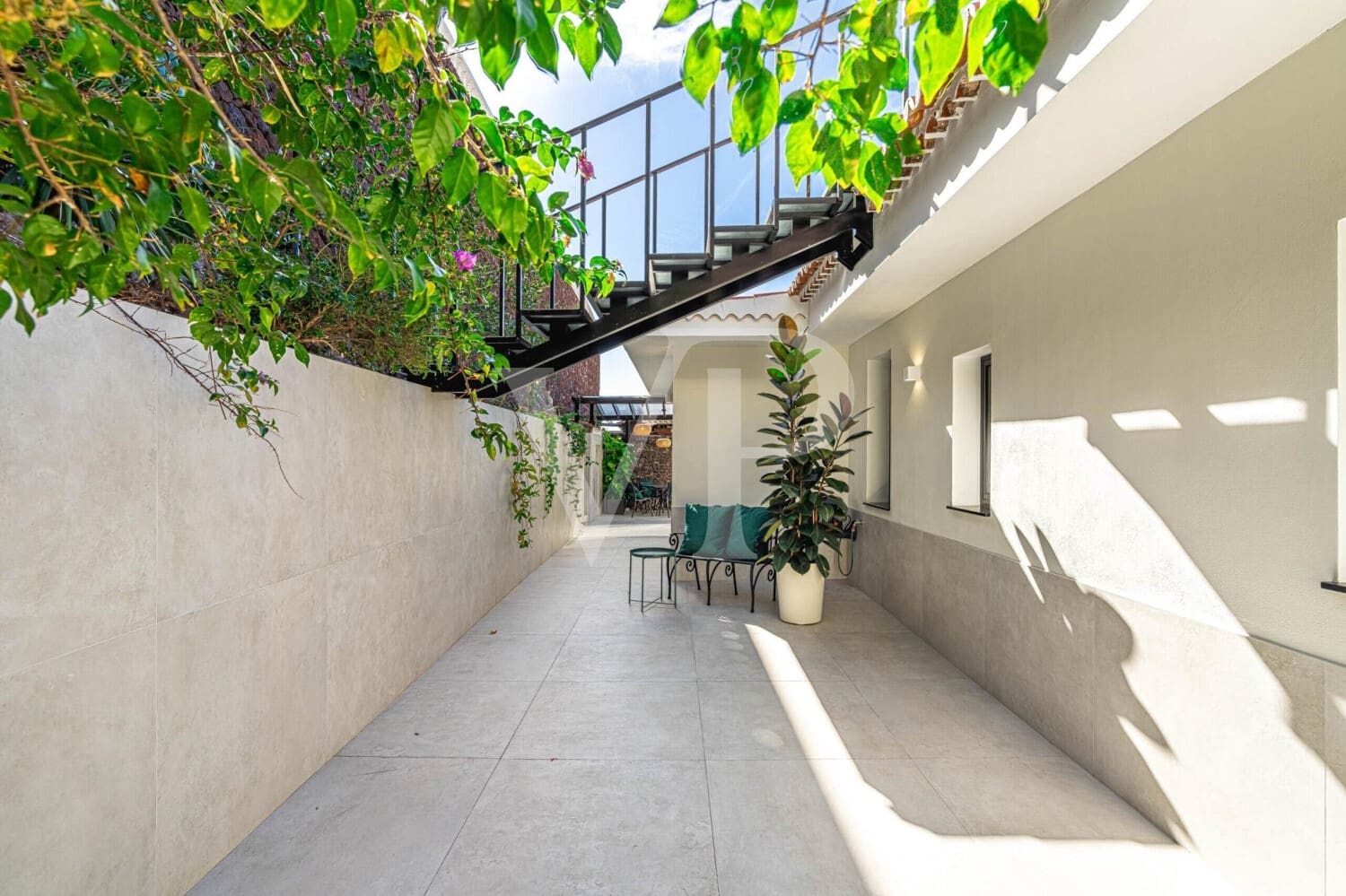 4 soverom Villa til salgs i Costa Adeje med svømmebasseng - € 2 600 000 (Ref: 9540842)