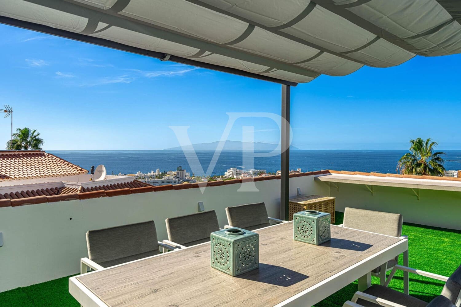 4 soverom Villa til salgs i Costa Adeje med svømmebasseng - € 2 600 000 (Ref: 9540842)
