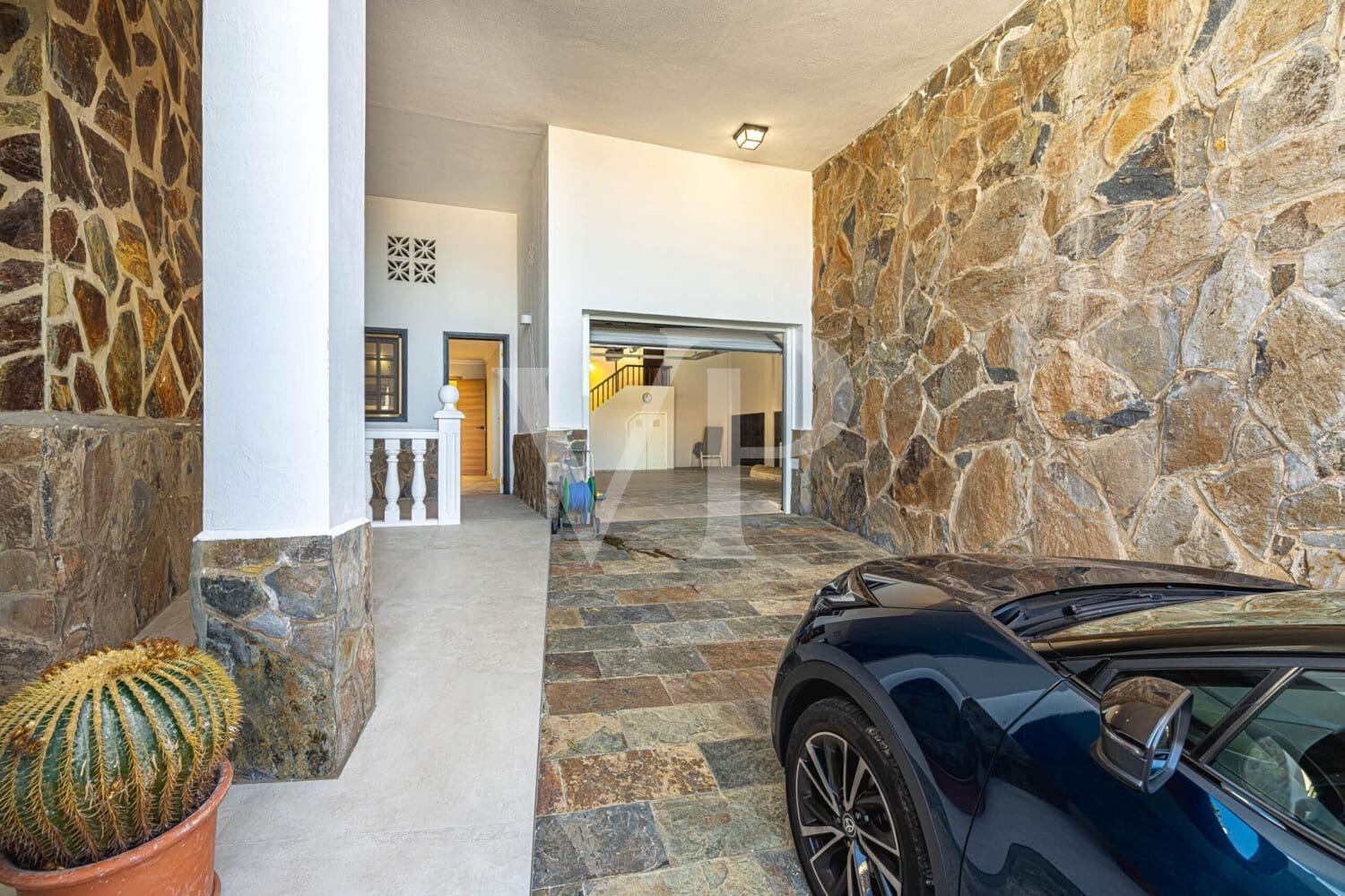 4 soverom Villa til salgs i Costa Adeje med svømmebasseng - € 2 600 000 (Ref: 9540842)