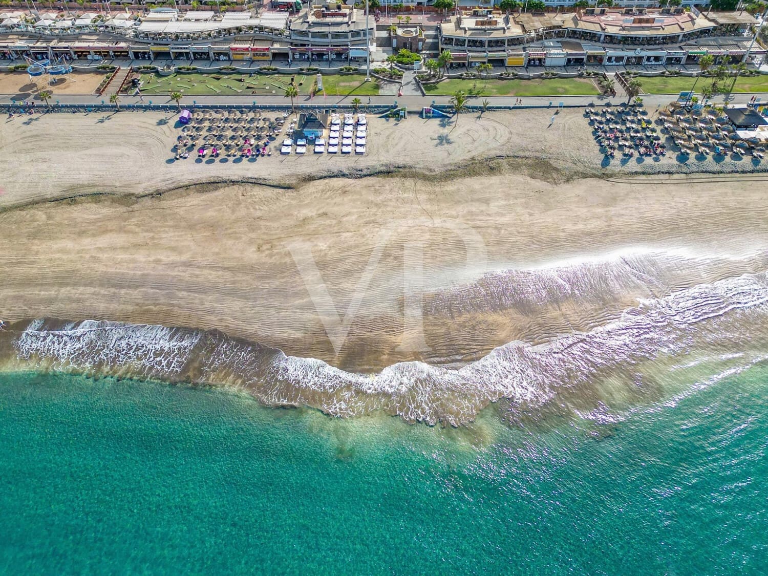 4 soverom Villa til salgs i Costa Adeje med svømmebasseng - € 2 600 000 (Ref: 9540842)