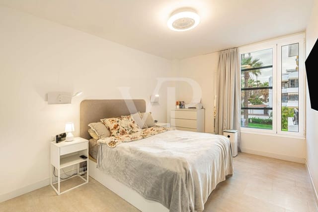 2 sypialnia Mieszkanie na sprzedaż w Playa de las Américas, Adeje z basenem - 570 000 € (Ref: 9554638)