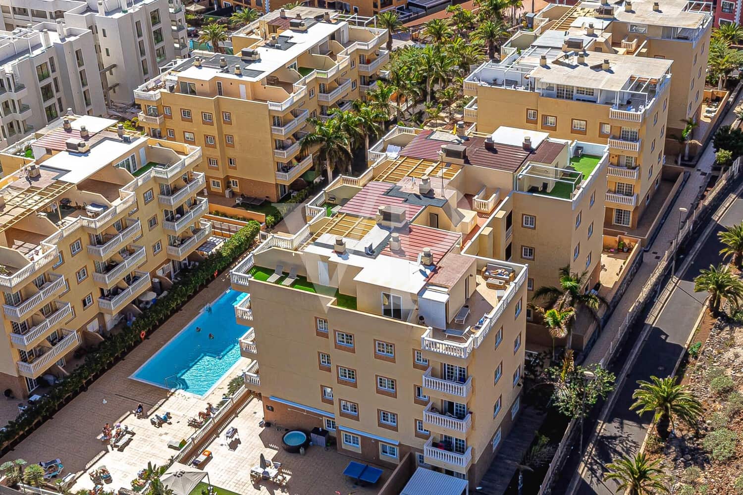 2 bedroom Flat for sale in Palm-Mar - € 364,000 (Ref: 9581653)