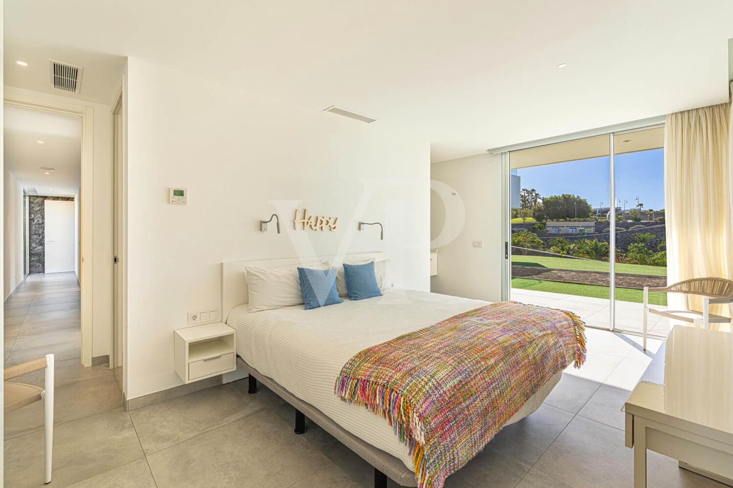 5 bedroom Villa for sale in Guia de Isora with pool - € 5,285,000 (Ref: 9590742)