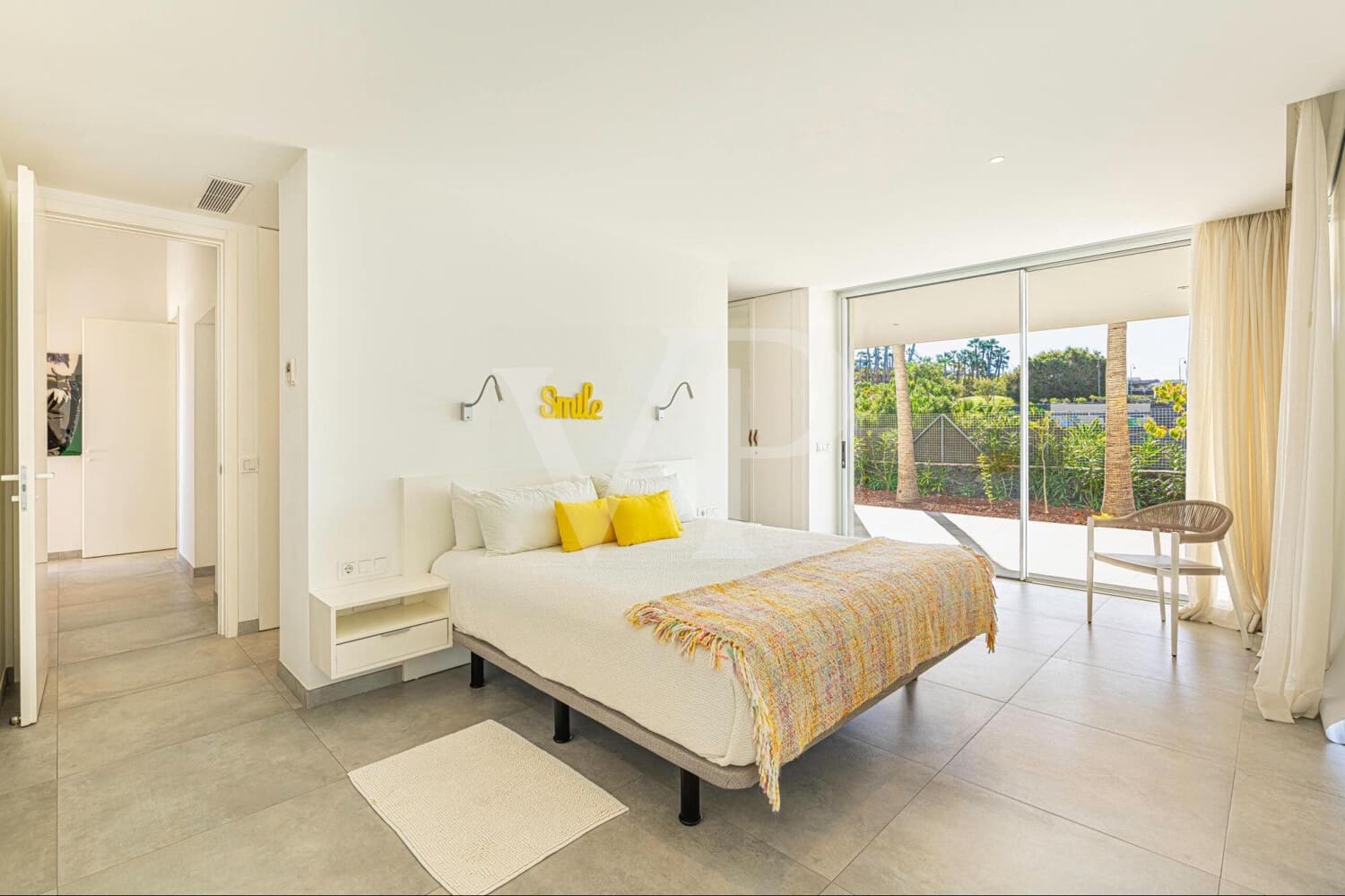 5 bedroom Villa for sale in Guia de Isora with pool - € 5,285,000 (Ref: 9590742)