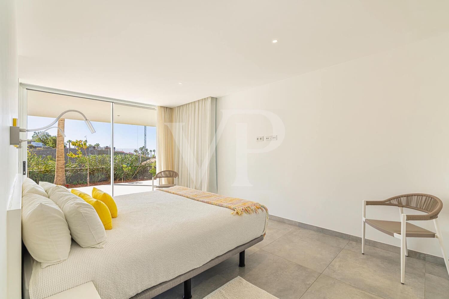 5 bedroom Villa for sale in Guia de Isora with pool - € 5,285,000 (Ref: 9590742)