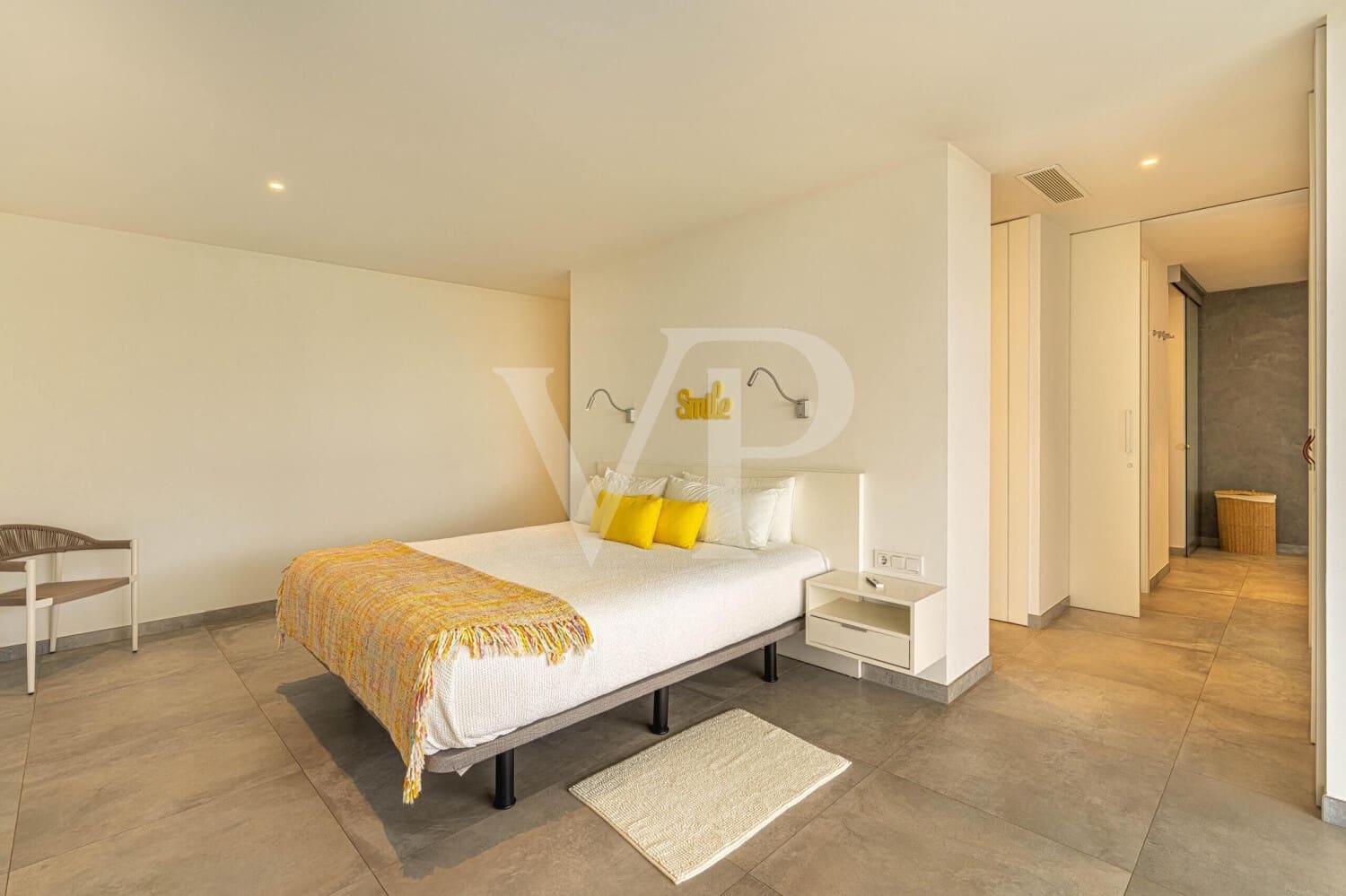 5 bedroom Villa for sale in Guia de Isora with pool - € 5,285,000 (Ref: 9590742)