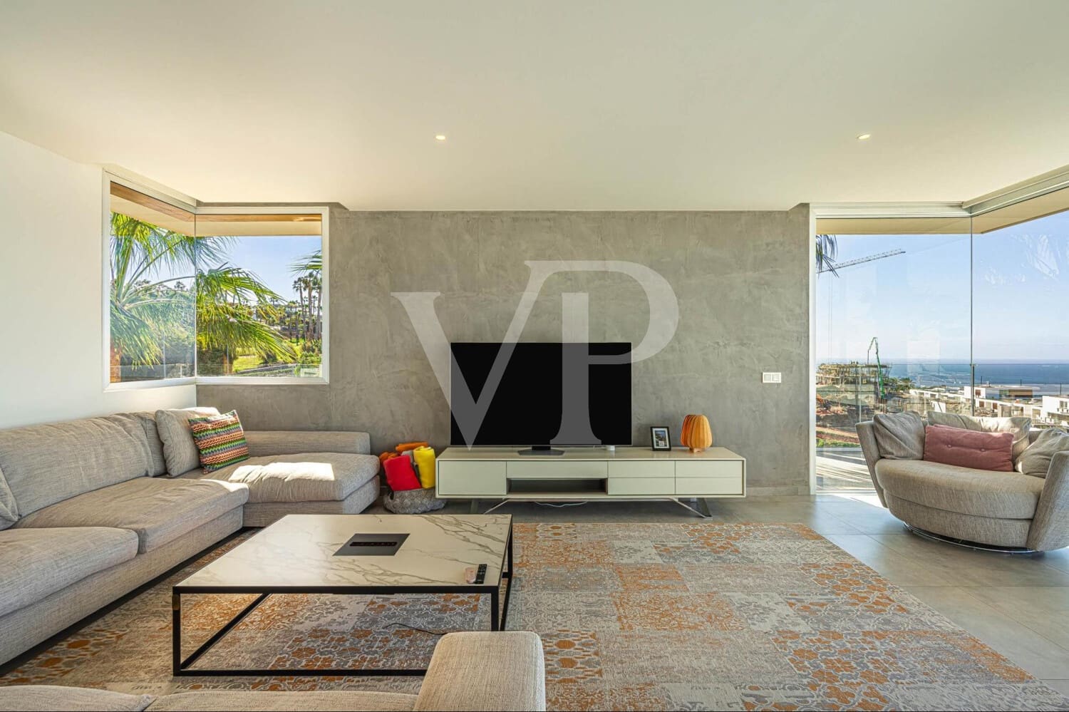 5 bedroom Villa for sale in Guia de Isora with pool - € 5,285,000 (Ref: 9590742)