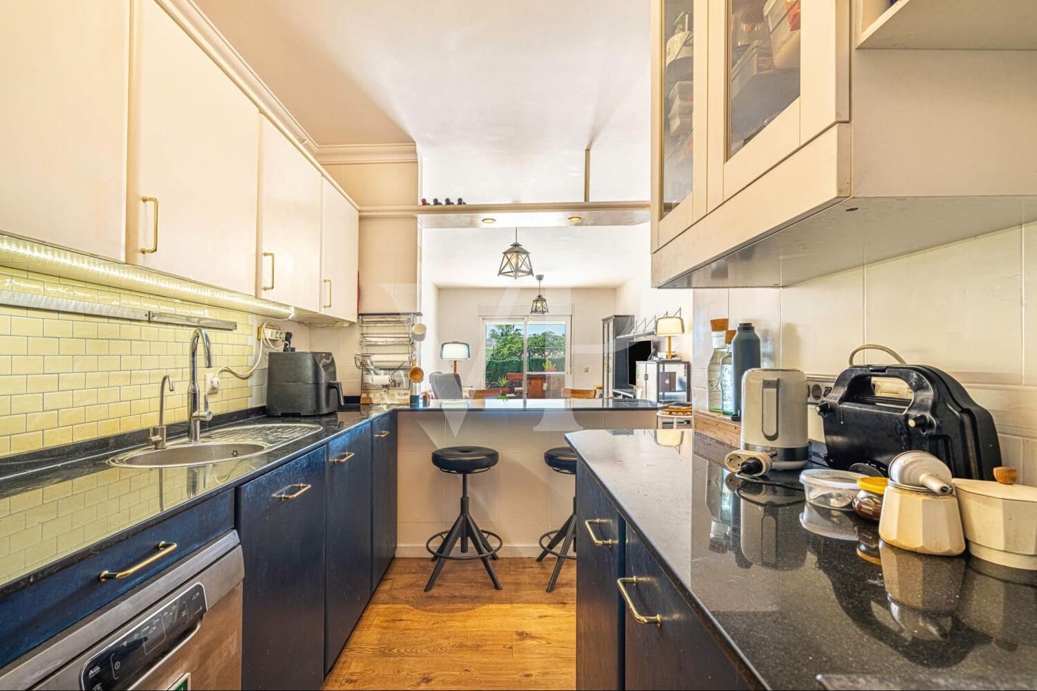 2 bedroom Flat for sale in Adeje with pool - € 365,000 (Ref: 9614778)