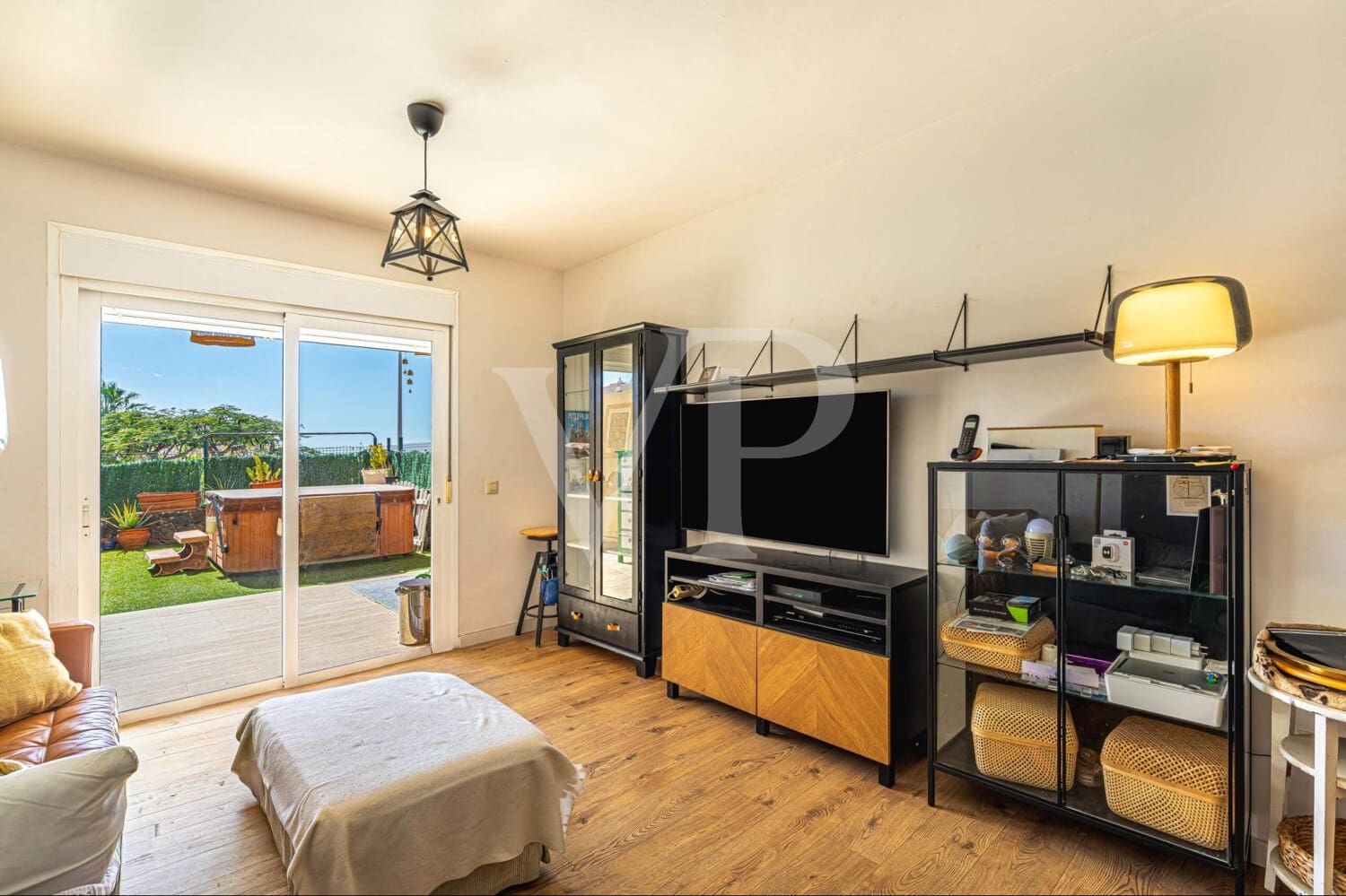 2 bedroom Flat for sale in Adeje with pool - € 365,000 (Ref: 9614778)