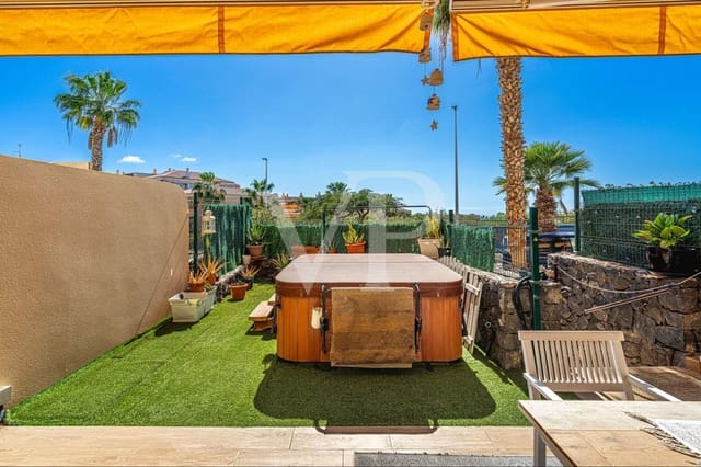 2 bedroom Flat for sale in Casco Urbano, Adeje with pool - € 365,000 (Ref: 9614778)