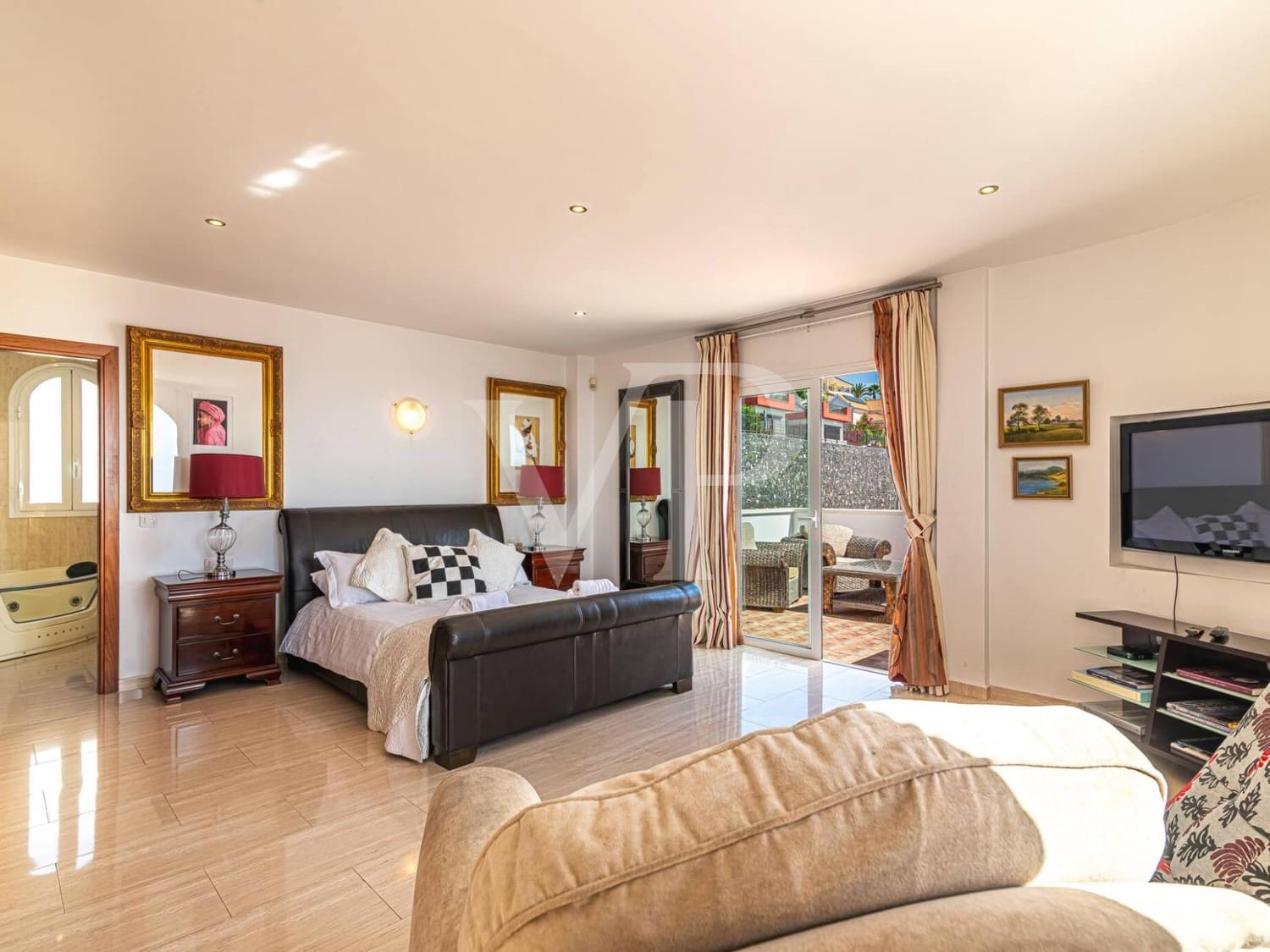 8 Zimmer Villa zu verkaufen in Roque del Conde mit Pool - 1.350.000 € (Ref: 9627409)