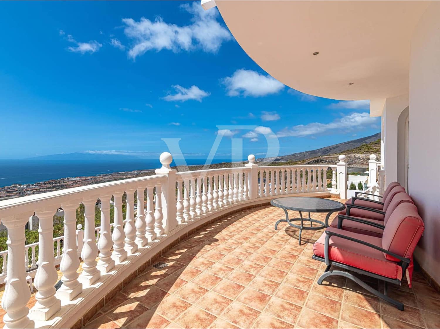 8 Zimmer Villa zu verkaufen in Roque del Conde mit Pool - 1.350.000 € (Ref: 9627409)