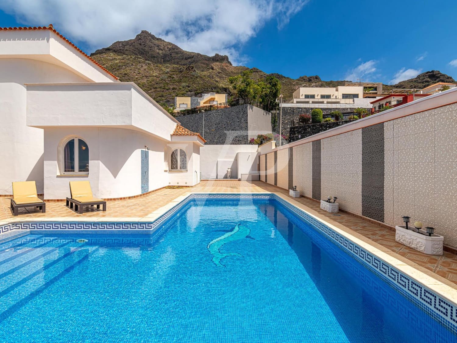 8 Zimmer Villa zu verkaufen in Roque del Conde mit Pool - 1.350.000 € (Ref: 9627409)